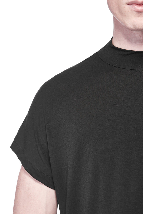 CASUAL TEE