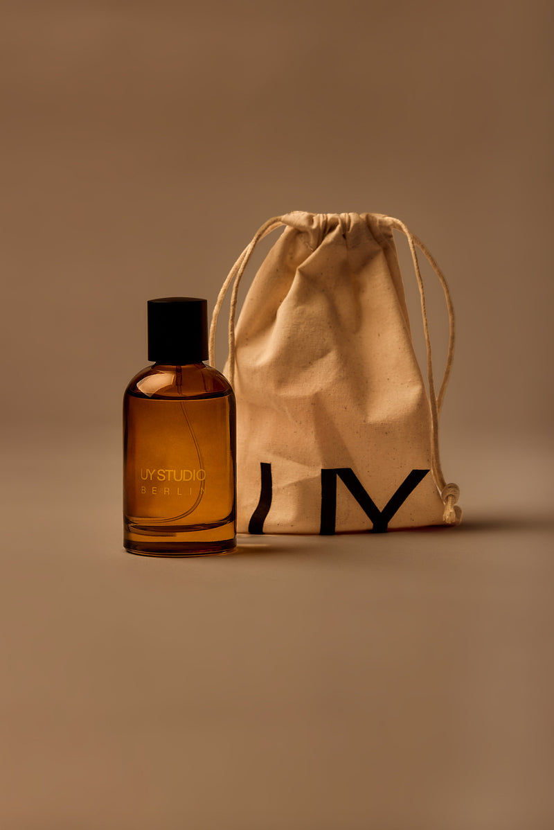 UY Studio X 100 ml unisex room spray from Berlin, a niche fragrance with notes of patchouli, sandalwood, agarwood and tonka bean.